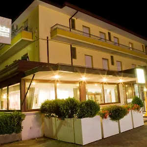 albergo-ristorante-protti-cattolica.emilia-romagnahotels.net/
